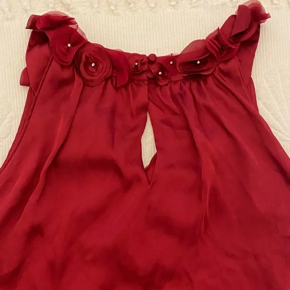White House/Black Market Elegant Red 3D Floral Trim Blouse great for Holidays - Picture 6 of 9